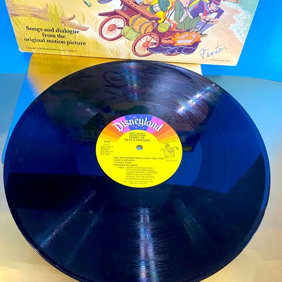 WALT DISNEY PETE’S DRAGON VTG 1977 DISNEYLAND STORYTELLER VINYL RECORD & BOOK - Picture 3 of 16
